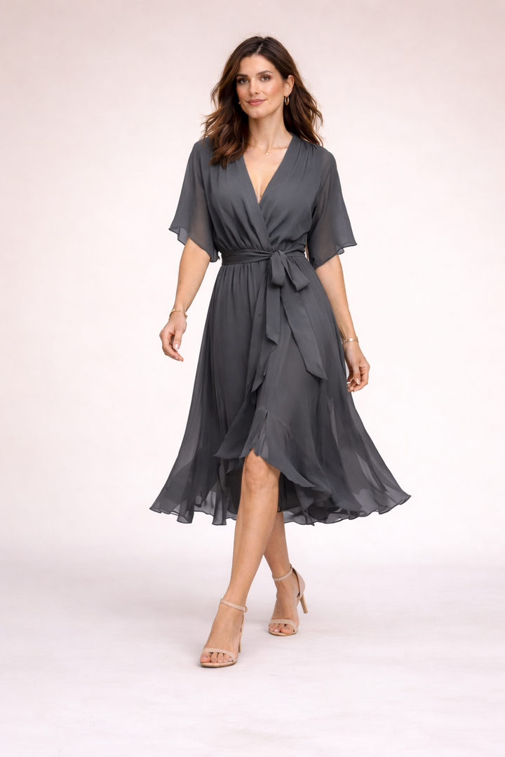 Monica - Robe en chiffon avec col en V